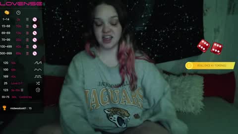 Snapshot of darling_tony18 chatting on 01/15/25, 01:56 darling_tony18 online show from 01/15/25, 01:56