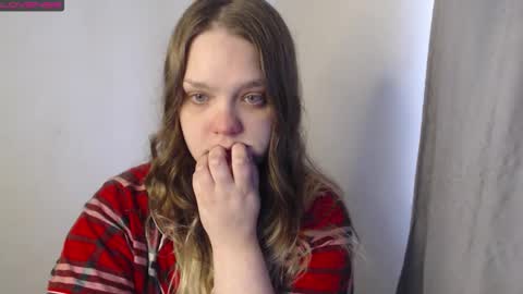 Snapshot of darling_tony18 chatting on 09/18/25, 11:45 darling_tony18 online show from 09/18/25, 11:45