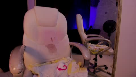 Darling online show from 01/08/25, 07:24