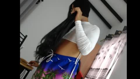 Snapshot of darlingbigcoc_23 chatting on 05/06/26, 02:55 darling online show from 05/06/26, 02:55