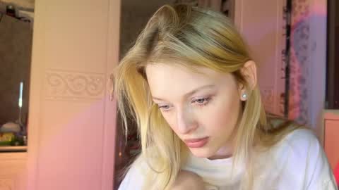 Snapshot of darlingdarinka chatting on 03/02/25, 03:16 D online show from 03/02/25, 03:16