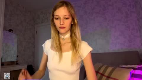 Snapshot of darlingdarinka chatting on 10/12/25, 09:41 D online show from 10/12/25, 09:41