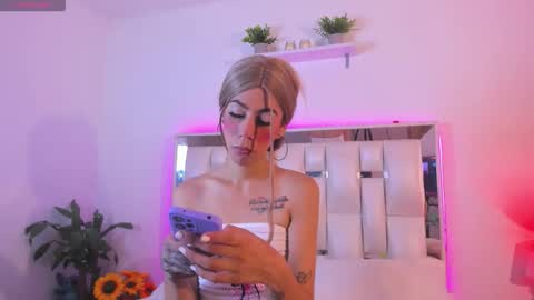 darlyn_tenderhot__ online show from 03/28/26, 08:52