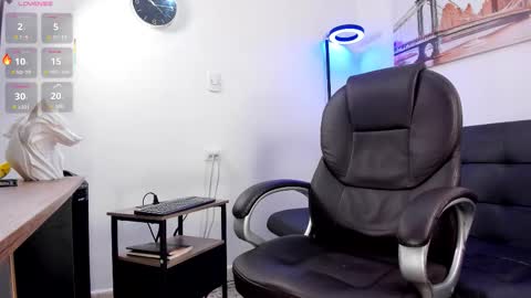 Snapshot of dash_bukoski chatting on 11/20/25, 11:10 Dash online show from 11/20/25, 11:10