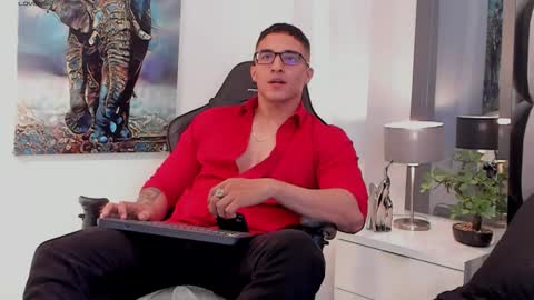 Snapshot of dash_bukoski chatting on 02/14/26, 02:47 Dash online show from 02/14/26, 02:47