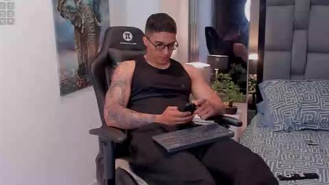 Snapshot of dash_bukoski chatting on 02/28/26, 01:45 Dash online show from 02/28/26, 01:45