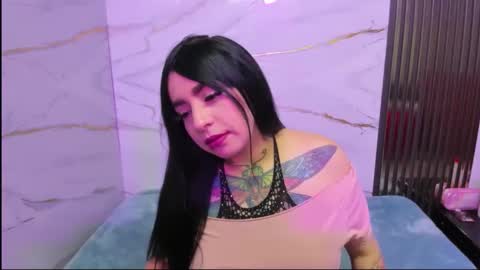 dashamiller_ online show from 12/05/25, 01:09