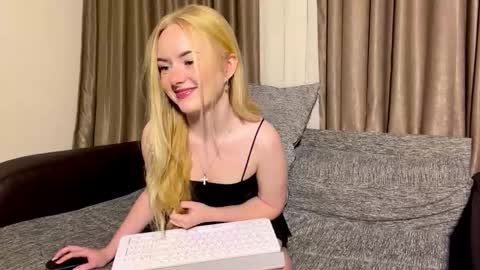 Dasha online show from 02/15/26, 07:54