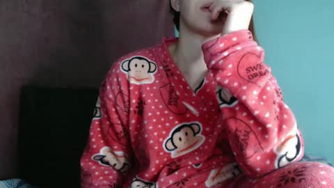 Snapshot of dasne19 chatting on 02/25/25, 02:03 Dafne online show from 02/25/25, 02:03