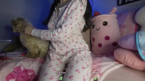 Snapshot of datekiara chatting on 02/11/25, 06:40 Kiara online show from 02/11/25, 06:40