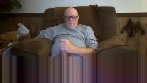 Snapshot of dave571960 chatting on 10/15/25, 11:49 dave571960 online show from 10/15/25, 11:49