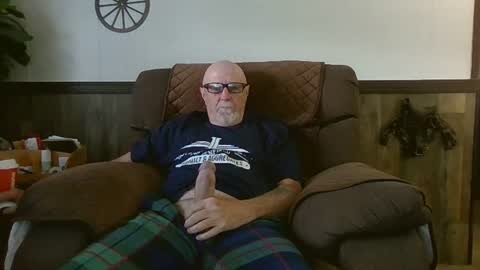 Snapshot of dave571960 chatting on 07/05/26, 10:44 dave571960 online show from 07/05/26, 10:44