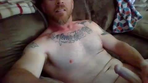 Snapshot of dave8404 chatting on 06/08/26, 11:32 Dave online show from 06/08/26, 11:32