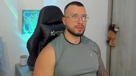 DAVE MAX online show from 09/22/25, 01:18