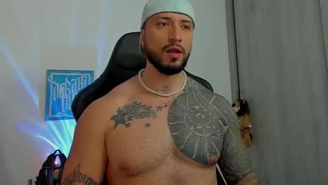 DAVE MAX online show from 10/03/25, 05:21