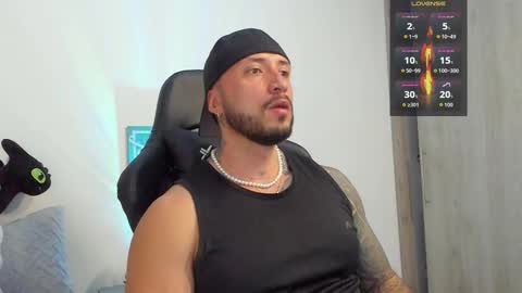 DAVE MAX online show from 10/15/25, 02:01