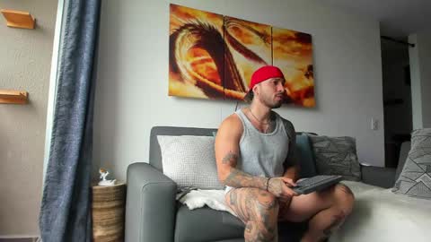 DAVE MAX online show from 04/13/26, 04:45