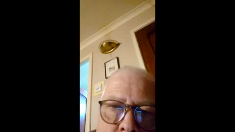Snapshot of davecharge2 chatting on 04/03/26, 01:47 davecharge2 online show from 04/03/26, 01:47