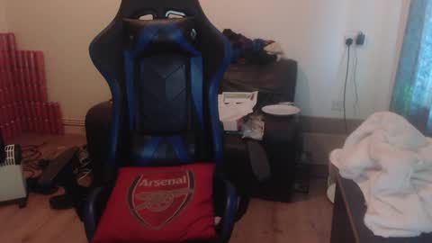 Snapshot of daver281197 chatting on 01/22/25, 08:18 dave online show from 01/22/25, 08:18