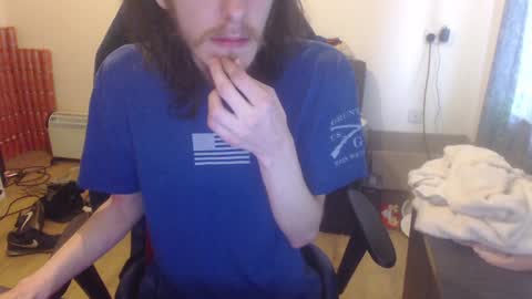 Snapshot of daver281197 chatting on 02/08/25, 12:50 dave online show from 02/08/25, 12:50