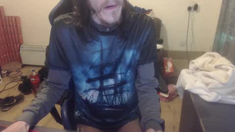 Snapshot of daver281197 chatting on 03/08/25, 06:58 dave online show from 03/08/25, 06:58