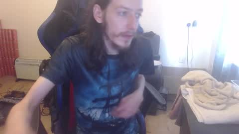 Snapshot of daver281197 chatting on 10/09/25, 09:51 dave online show from 10/09/25, 09:51