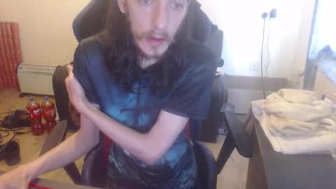 Snapshot of daver281197 chatting on 10/12/25, 12:26 dave online show from 10/12/25, 12:26