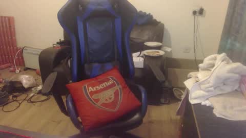 dave online show from 12/14/25, 04:40