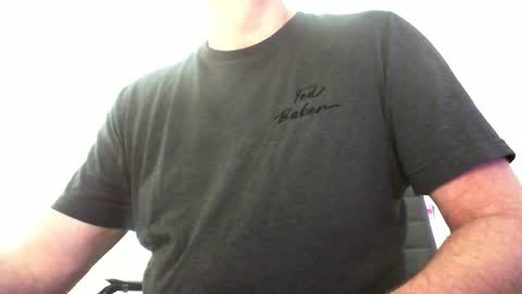 Snapshot of davesu12345 chatting on 11/12/25, 09:10 davesu12345 online show from 11/12/25, 09:10