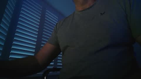 davesu12345 online show from 02/09/26, 07:23