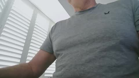 davesu12345 online show from 03/25/26, 09:04