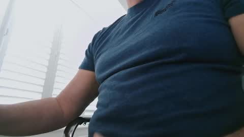 davesu12345 online show from 04/27/26, 08:12