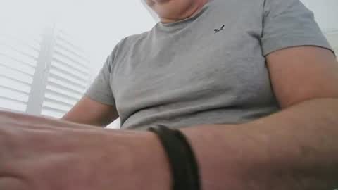 davesu12345 online show from 06/10/26, 08:35