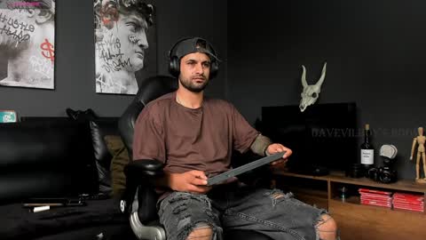 Daves online show from 12/04/24, 04:16