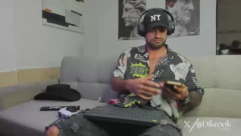 Daves online show from 09/28/25, 03:06