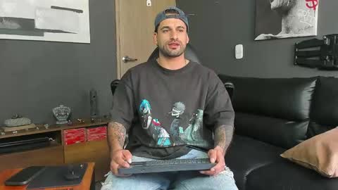 Daves online show from 11/11/25, 12:38