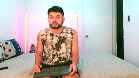 Snapshot of davgostoso chatting on 06/17/26, 12:18 Dave y Salvatore online show from 06/17/26, 12:18