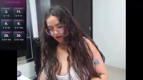 daviana online show from 10/11/25, 11:53