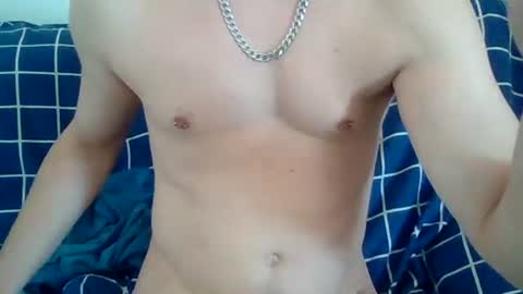 Snapshot of david019830 chatting on 10/26/25, 12:33 david019830 online show from 10/26/25, 12:33