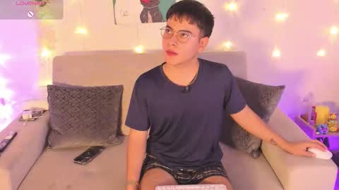 david_and_friend online show from 02/10/26, 12:42