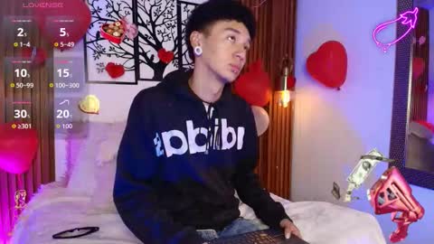 Snapshot of david_banks_ chatting on 02/18/26, 12:23 David online show from 02/18/26, 12:23