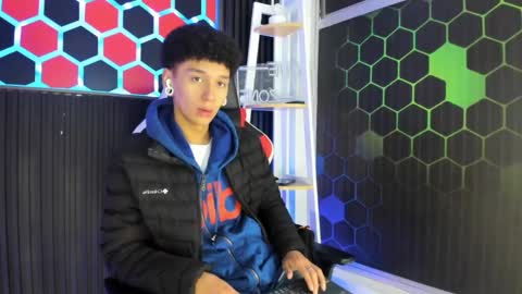 David online show from 04/21/26, 12:33