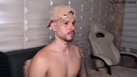 David col11 online show from 11/07/25, 02:22