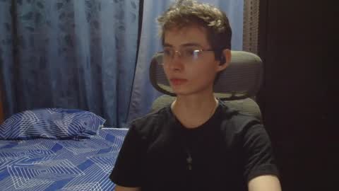 Snapshot of david_colombian chatting on 05/22/26, 02:19 ProgrammerBoy online show from 05/22/26, 02:19