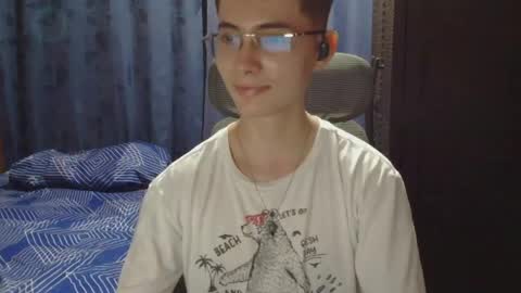 Snapshot of david_colombian chatting on 05/26/26, 01:23 ProgrammerBoy online show from 05/26/26, 01:23