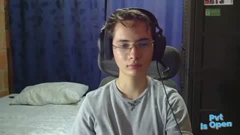 Snapshot of david_colombian chatting on 06/29/26, 07:14 ProgrammerBoy online show from 06/29/26, 07:14
