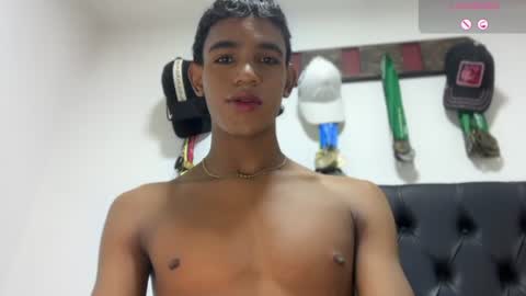 Snapshot of david_hot44 chatting on 06/26/26, 11:25 david_hot44 online show from 06/26/26, 11:25