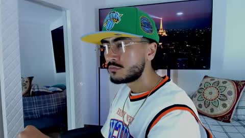 Hey im David that loves to explore and speak their fantasies. Very open talktative and nice. Feel free to chat with me online show from 03/12/26, 02:50