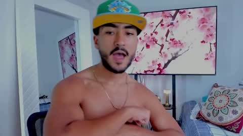 Hey im David that loves to explore and speak their fantasies. Very open talktative and nice. Feel free to chat with me online show from 03/13/26, 03:29