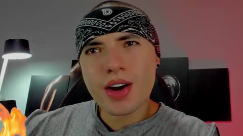 Snapshot of david_jons7 chatting on 02/11/25, 10:07 David Jons online show from 02/11/25, 10:07